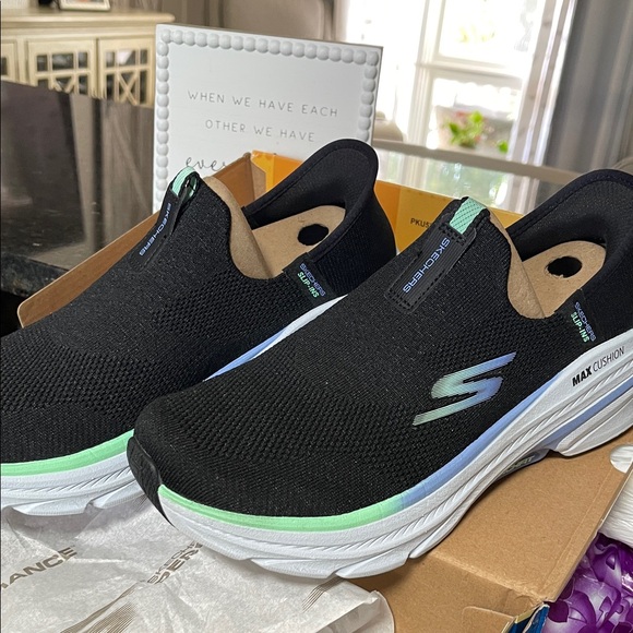 Skechers Black and Blue Max Cushion arch fit Slip-Ons - Picture 8 of 11